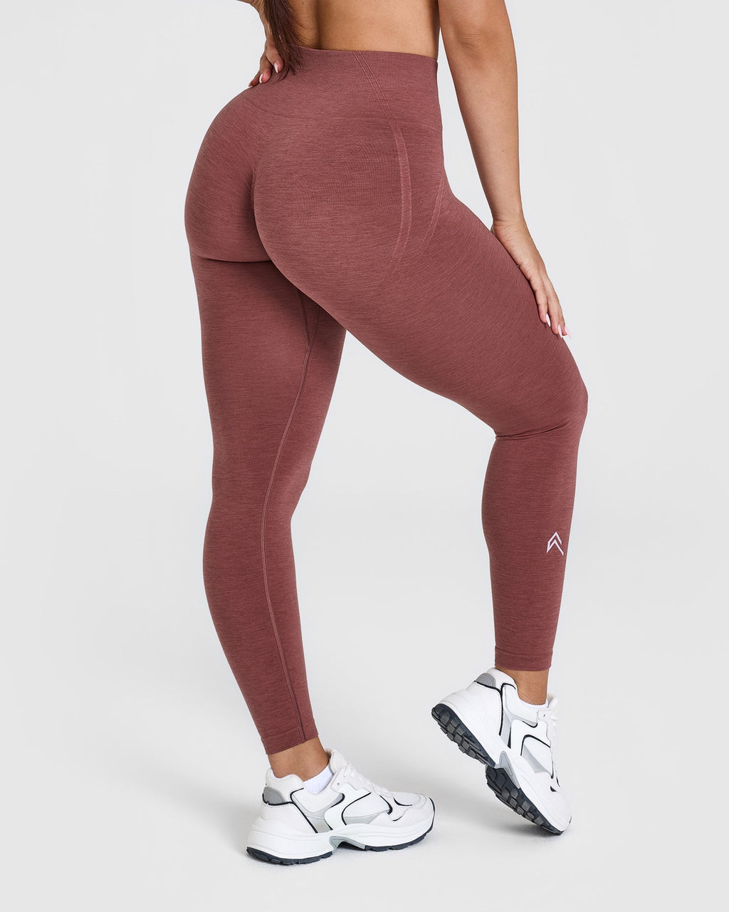 EffortlessLift™ Seamless Leggings with White Logo | Berry
