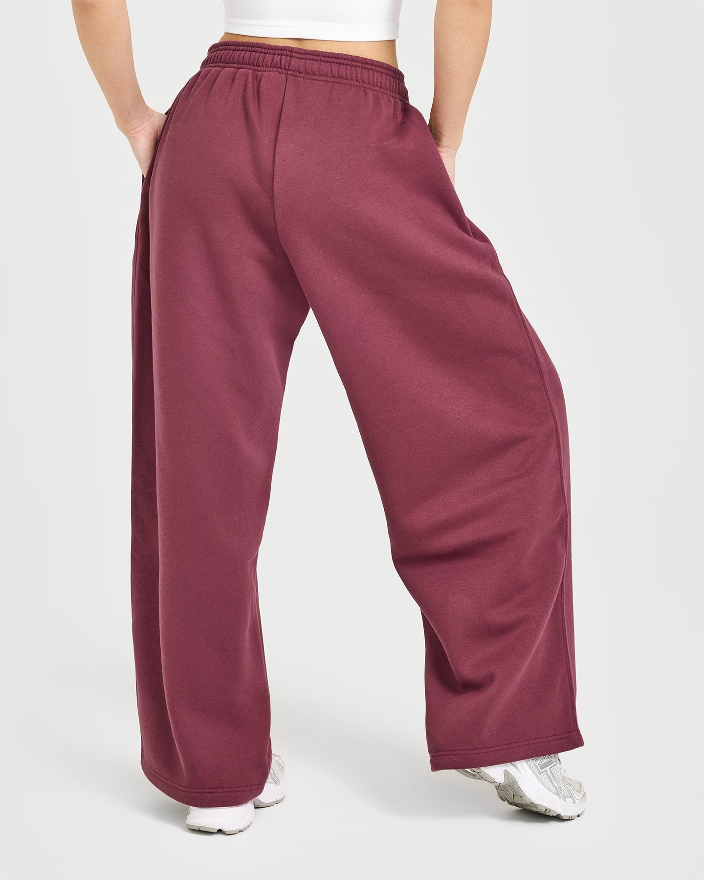 Foundations Oversized Oner 25 Straight Leg Sweatpants | Burnt Maroon