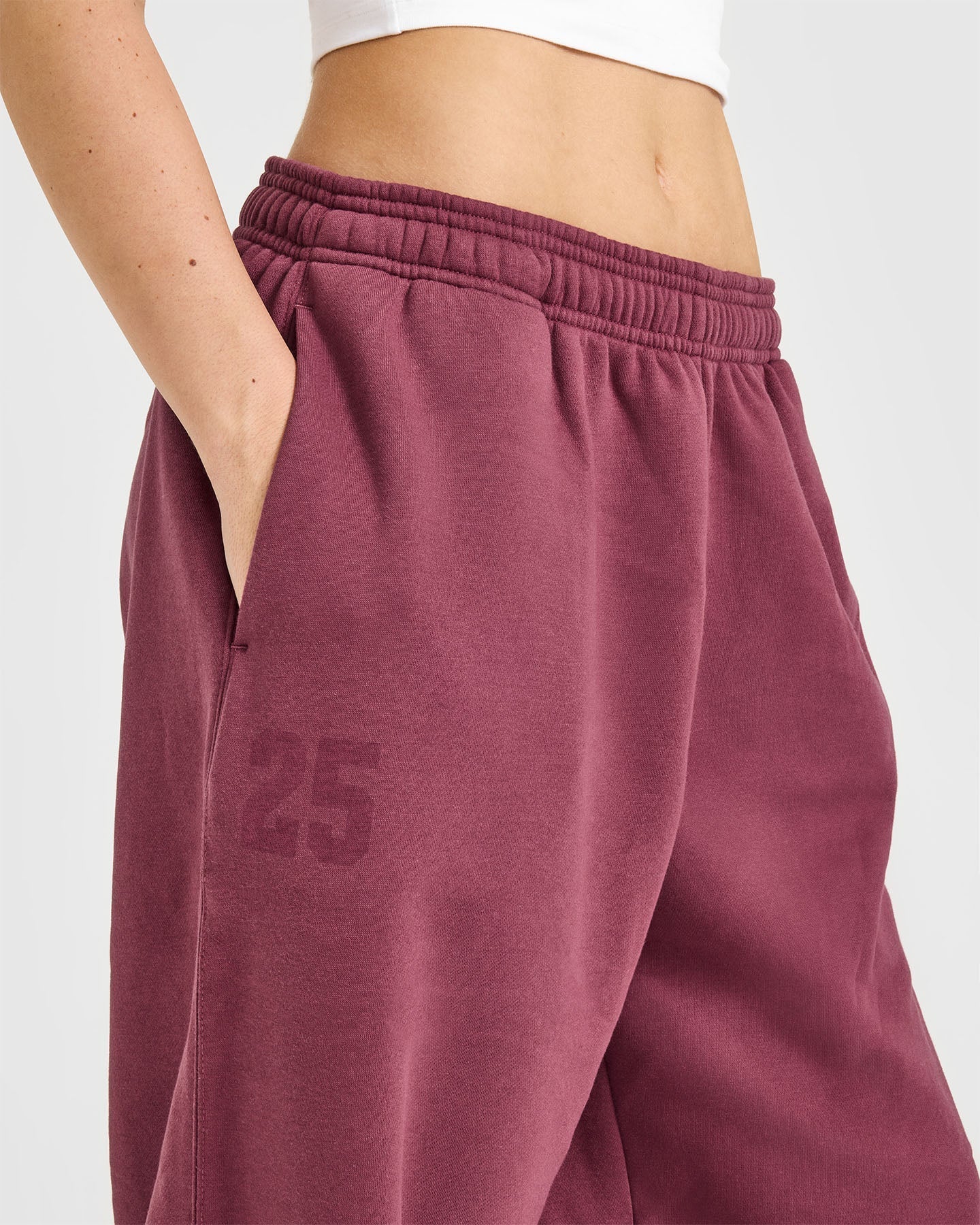 Foundations Oversized Oner 25 Straight Leg Sweatpants | Burnt Maroon