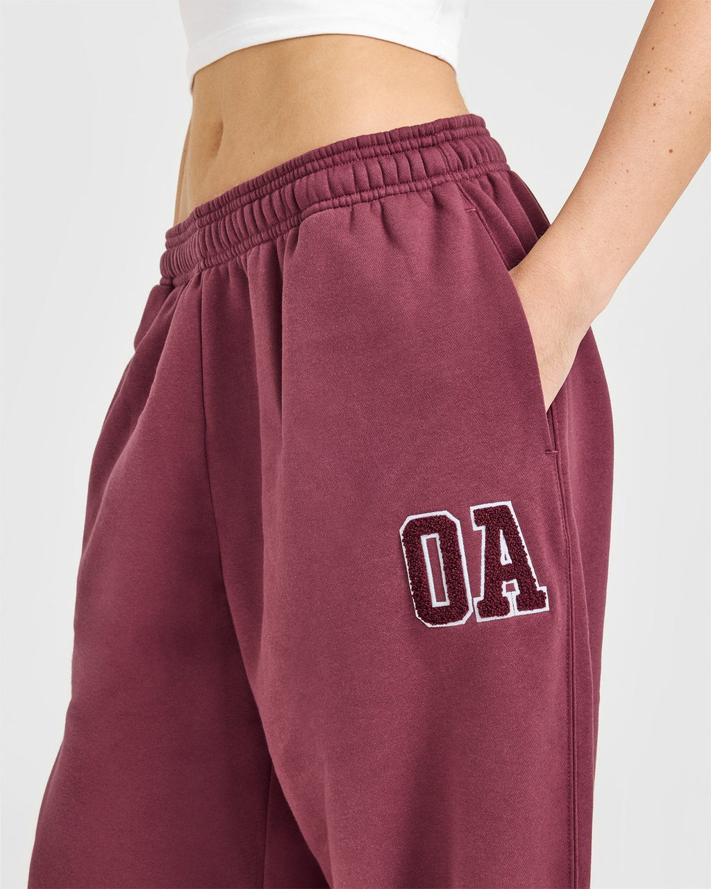 Foundations Oversized Oner 25 Straight Leg Sweatpants | Burnt Maroon