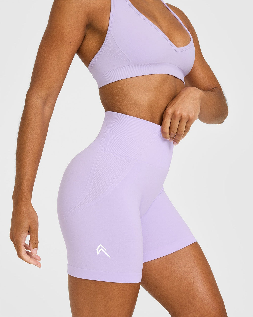 EffortlessLift™ Seamless Shorts with White Logo | Lavender Purple