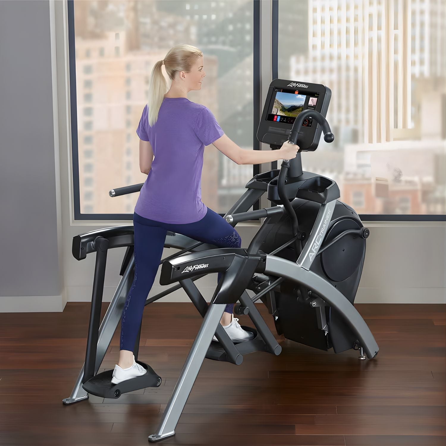 Club Series+ Total Body Arc Trainer