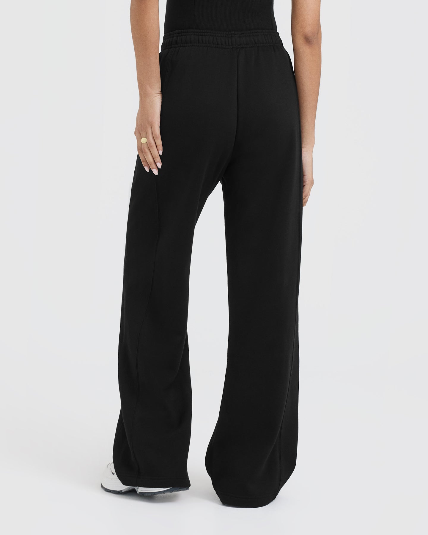 Foundations Straight Leg Sweatpants | Black