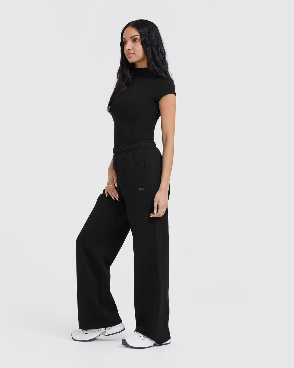 Foundations Straight Leg Sweatpants | Black