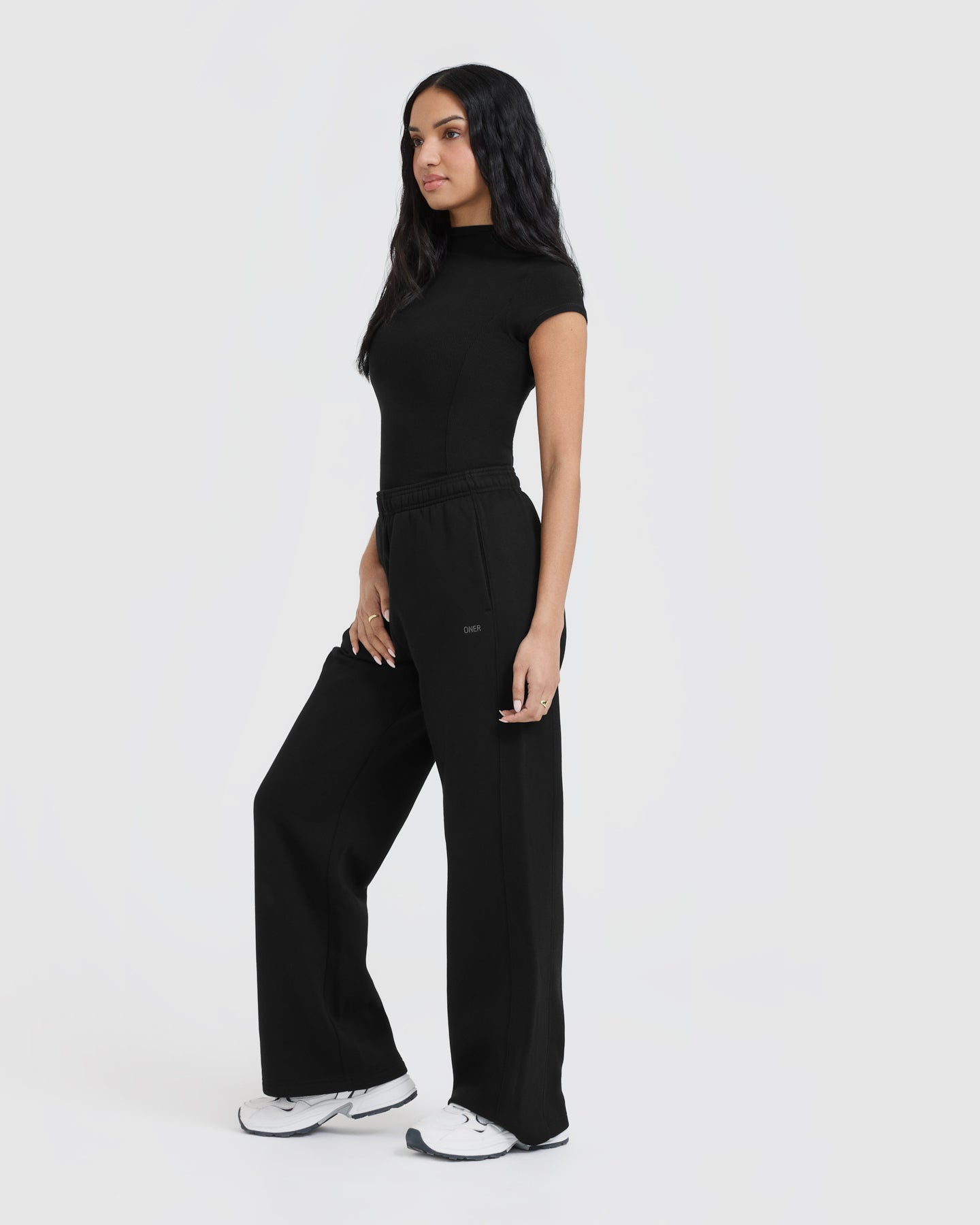 Foundations Straight Leg Sweatpants | Black