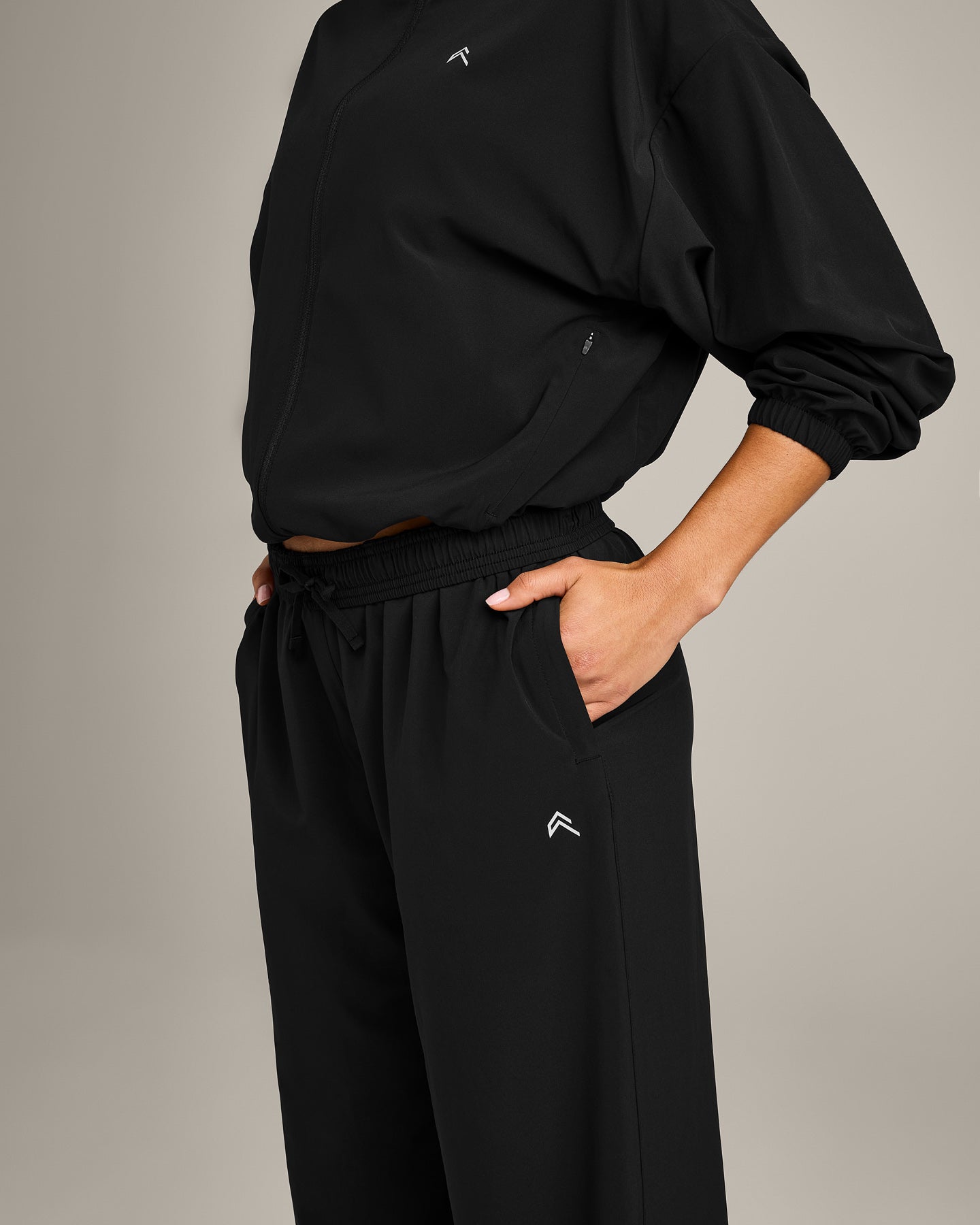 AirMove™ Straight Leg Pants New Branding | Black