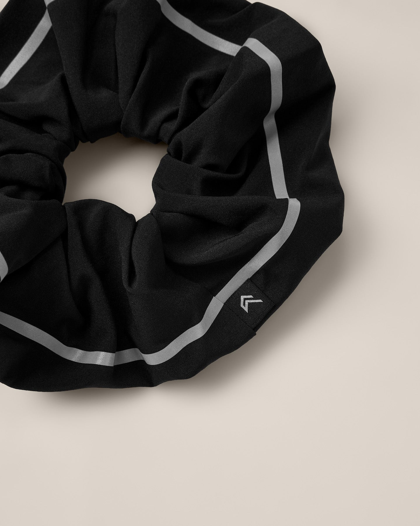 AirMove™ Reflective Scrunchie | Black