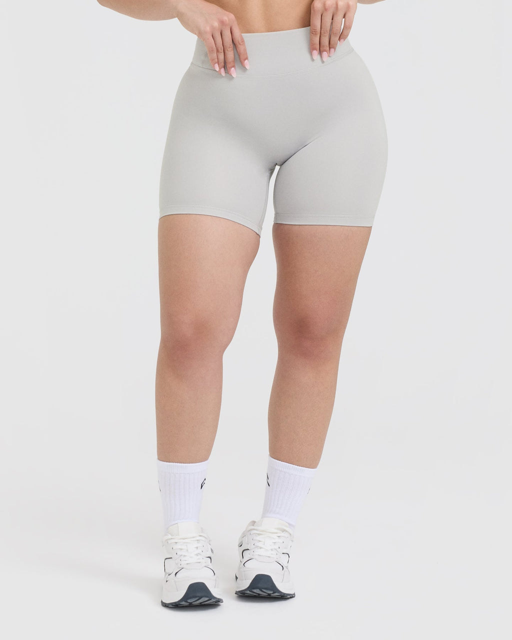 Timeless High Waisted Shorts 6" | Light Gray