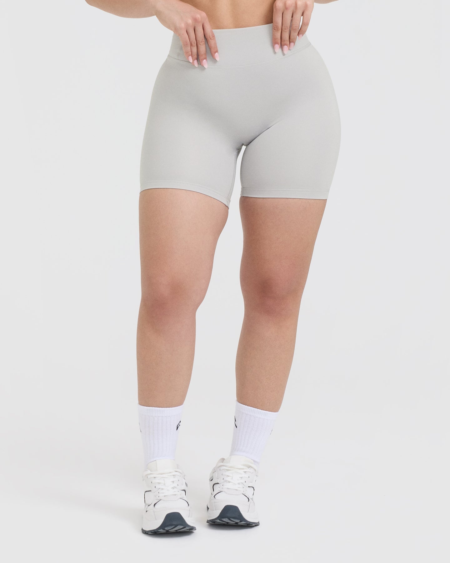 Timeless High Waisted Shorts 6" | Light Gray